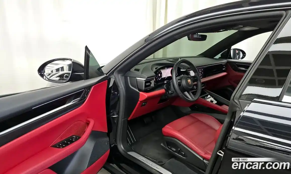 Porsche Macan 2025 0.2 Автомат в Москве № 498057, фото 10