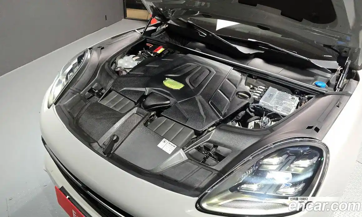 Porsche Cayenne 2022 3.0 Автомат в Москве № 498316, фото 6