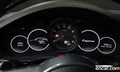 Porsche Cayenne 2022 3.0 Автомат в Москве № 498316, миниатюра 8