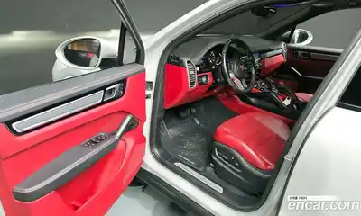 Porsche Cayenne 2022 3.0 Автомат в Москве № 498316, миниатюра 10