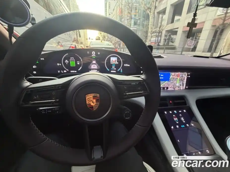 Porsche Taycan 2025 0.1 Автомат в Москве № 498417, фото 11