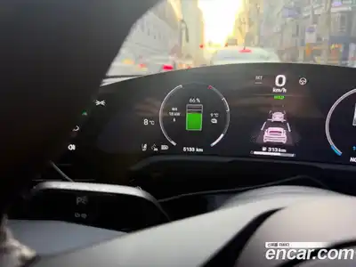 Porsche Taycan 2025 0.1 Автомат в Москве № 498417, миниатюра 12