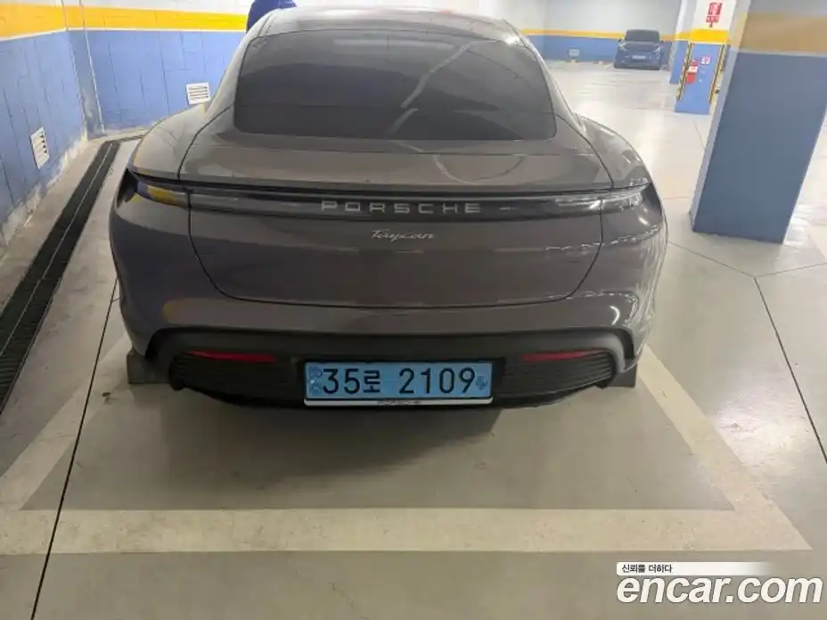 Porsche Taycan 2025 0.1 Автомат в Москве № 498417, фото 4