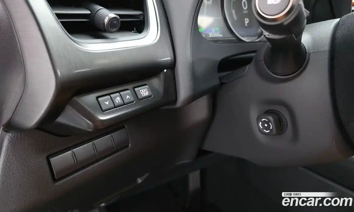 Lexus UX 2019 2.0 Автомат в Москве № 499614, фото 19