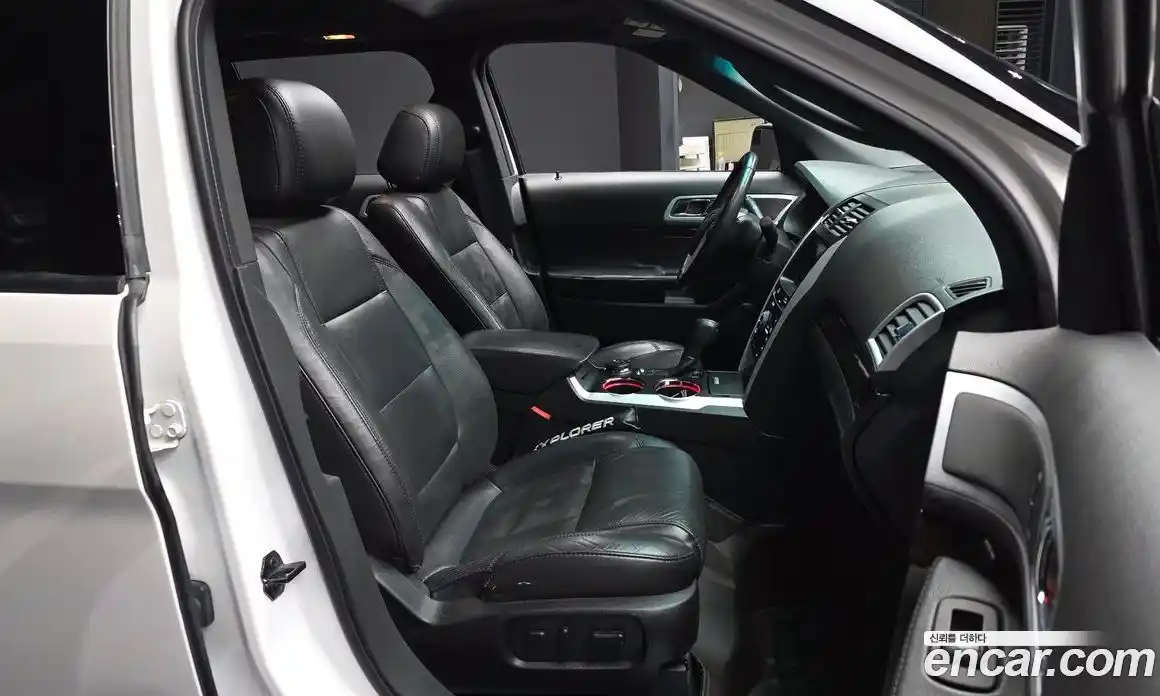 Ford Explorer 2014 3.5 Автомат в Москве № 499621, фото 11