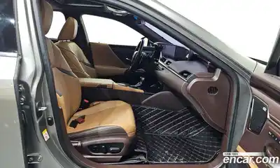 Lexus ES 2019 2.5 Автомат в Москве № 499685, миниатюра 11