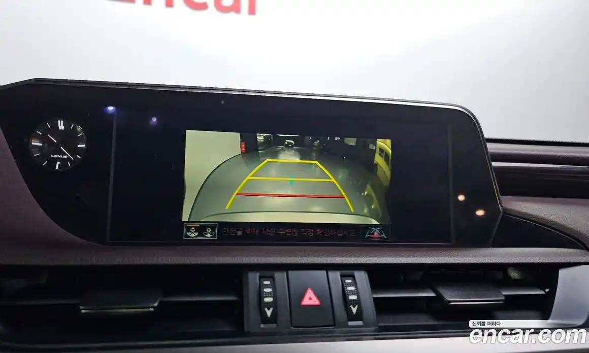 Lexus ES 2019 2.5 Автомат в Москве № 499685, фото 15