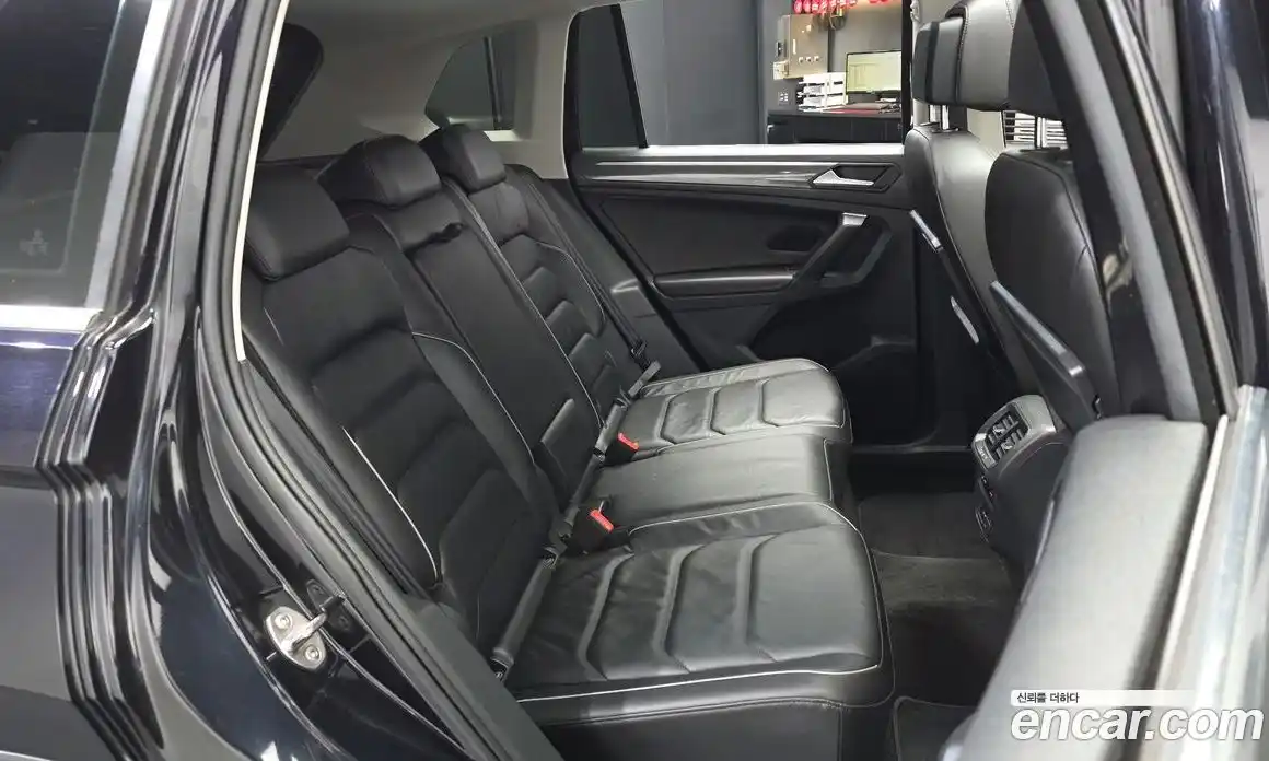 Volkswagen Tiguan 2020 2.0 Автомат в Москве № 499915, фото 12