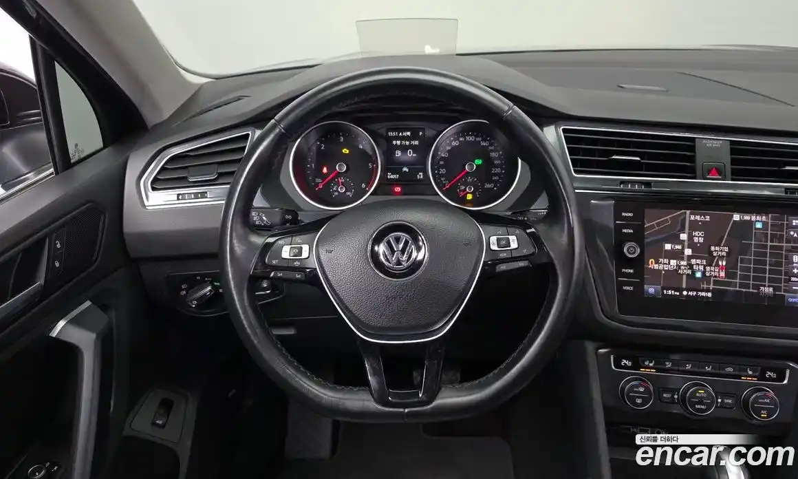 Volkswagen Tiguan 2020 2.0 Автомат в Москве № 499915, фото 13