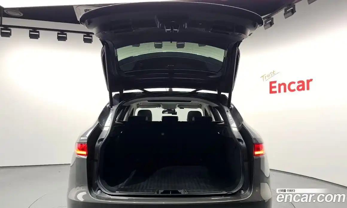 Jaguar F-Pace 2017 2.0 Автомат в Москве № 500234, фото 20