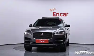 Jaguar F-Pace 2017 2.0 Автомат в Москве № 500234, миниатюра 3