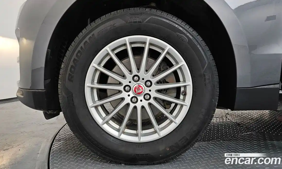 Jaguar F-Pace 2017 2.0 Автомат в Москве № 500234, фото 5