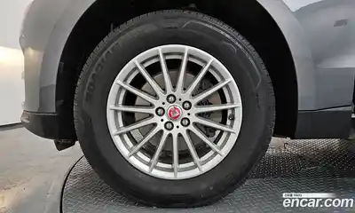 Jaguar F-Pace 2017 2.0 Автомат в Москве № 500234, миниатюра 5