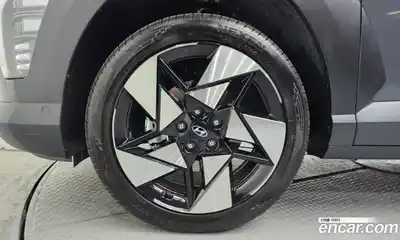 Hyundai Kona 2024 1.6 Автомат в Москве № 517210, миниатюра 5