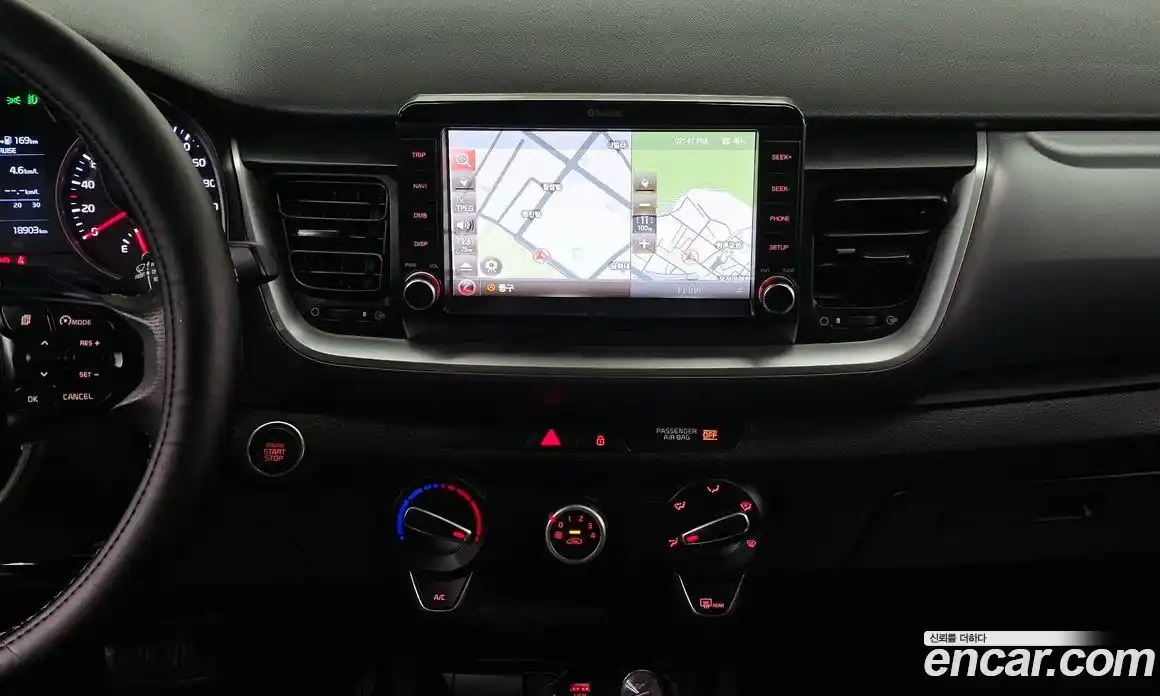 Kia Stonic 2020 1.4 Автомат в Москве № 519777, фото 15