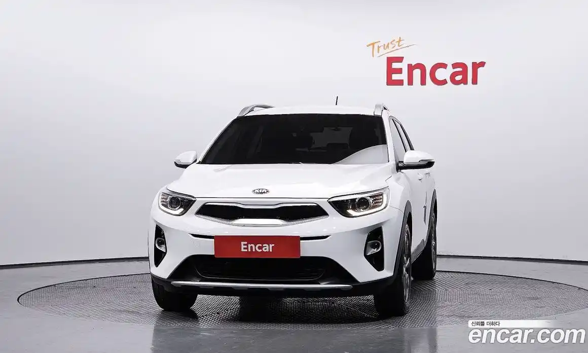 Kia Stonic 2020 1.4 Автомат в Москве № 519777, фото 3