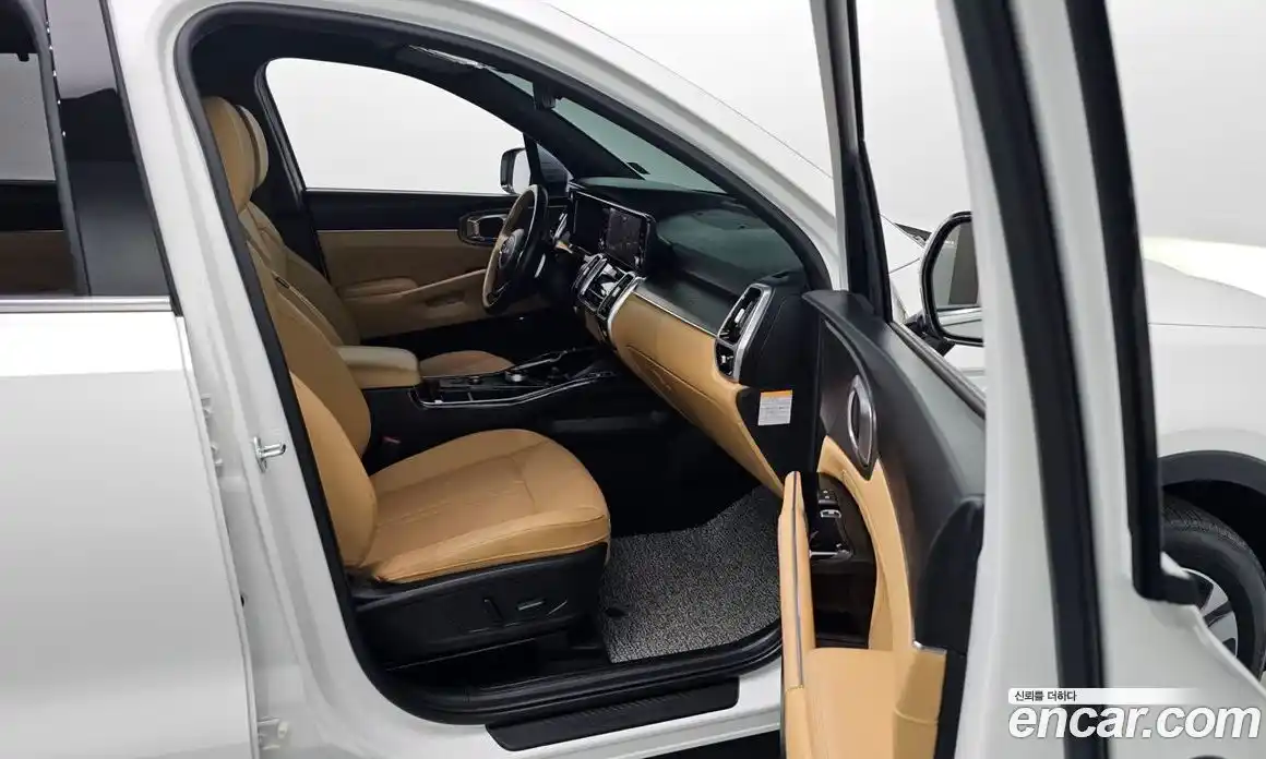 Kia Sorento 2023 1.6 Автомат в Москве № 520018, фото 11