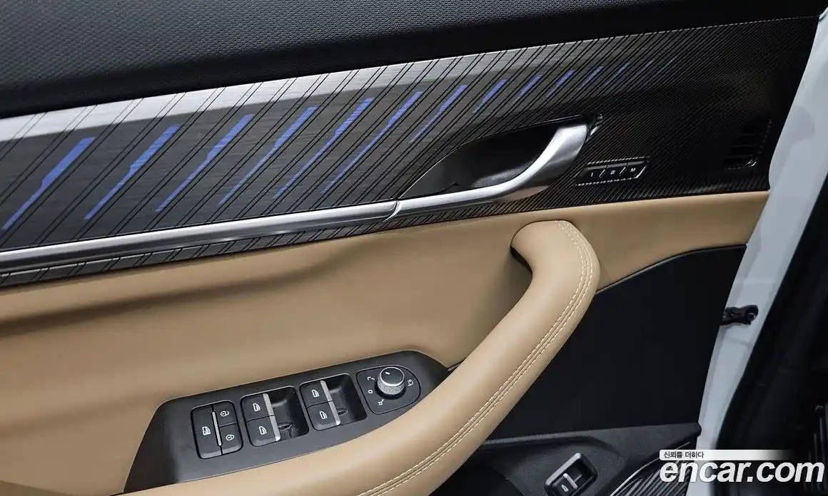 Renault Grand Koleos 2025 1.5 Автомат в Москве № 520284, фото 15