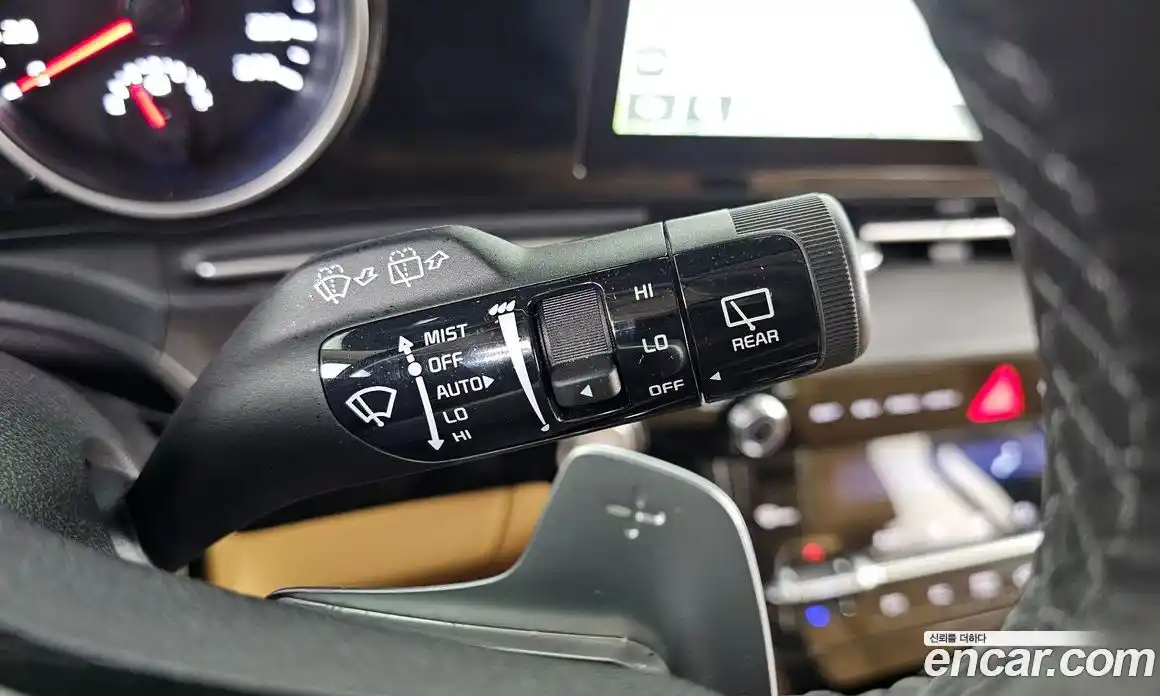 Kia Canival 2023 3.5 Автомат в Москве № 522669, фото 17