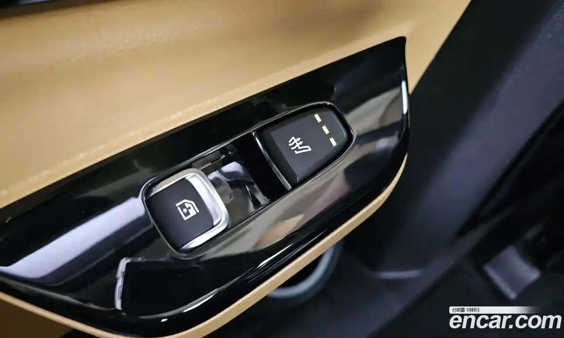 Kia Canival 2023 3.5 Автомат в Москве № 522669, фото 19