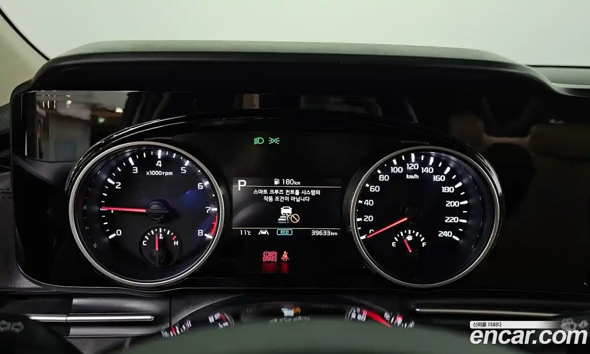 Kia Canival 2023 3.5 Автомат в Москве № 522669, фото 8