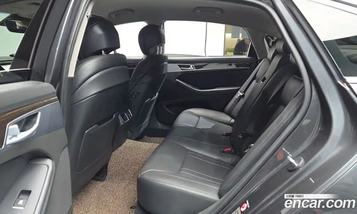 Genesis G80 2018 3.3 Автомат в Москве № 524076, фото 11