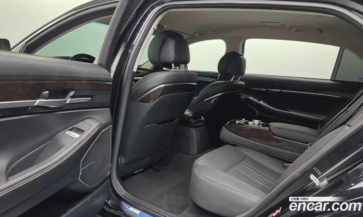 Genesis G90 2020 3.8 Автомат в Москве № 524484, фото 17