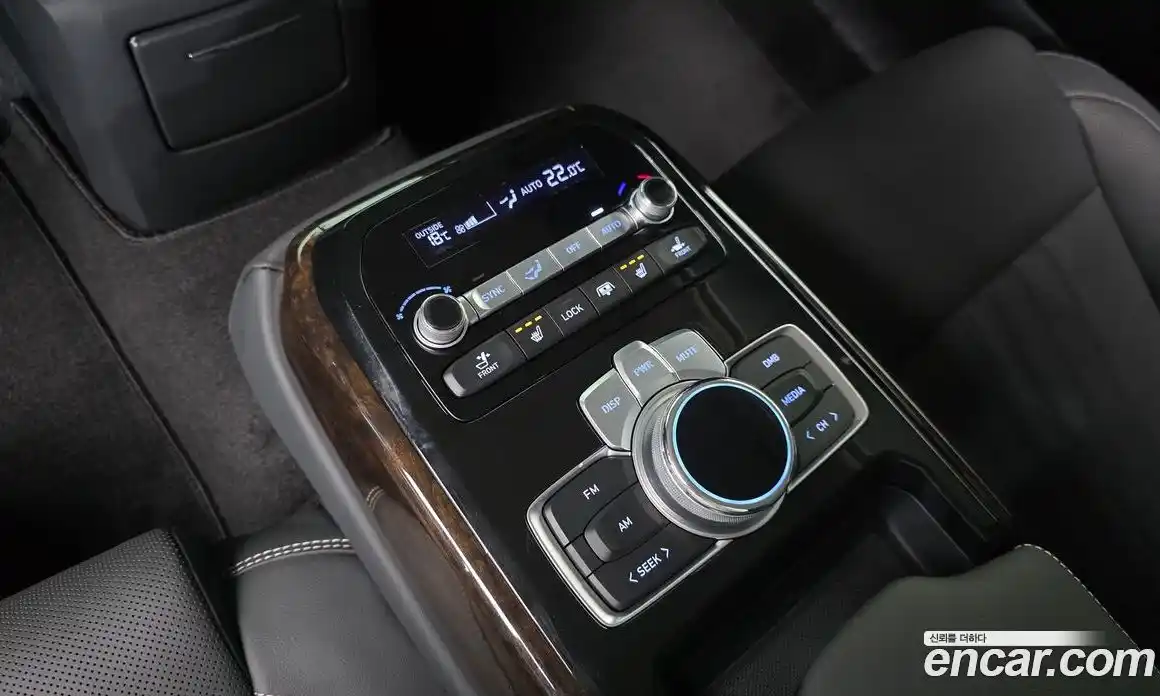 Genesis G90 2020 3.8 Автомат в Москве № 524484, фото 18