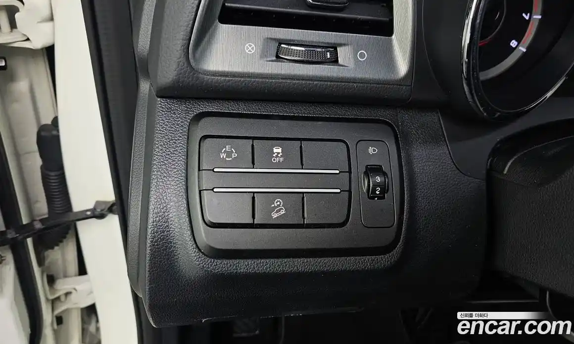 SsangYong TIBOLI 2019 1.6 Автомат в Москве № 524970, фото 16