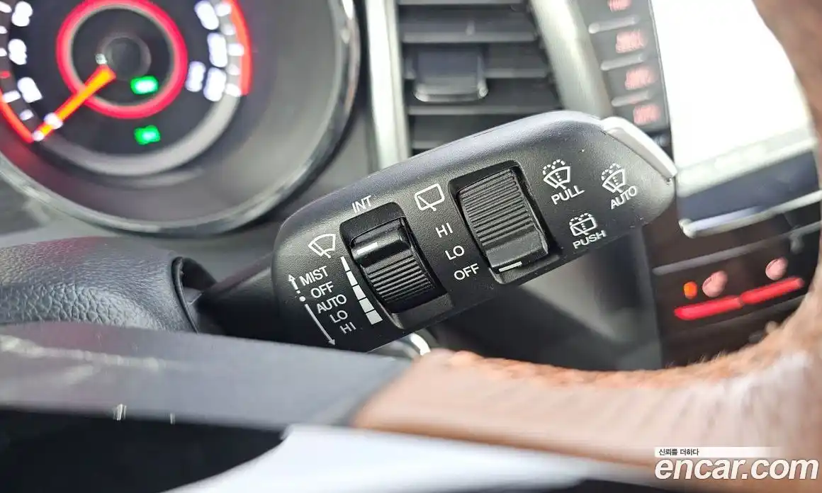 SsangYong TIBOLI 2019 1.6 Автомат в Москве № 524970, фото 17