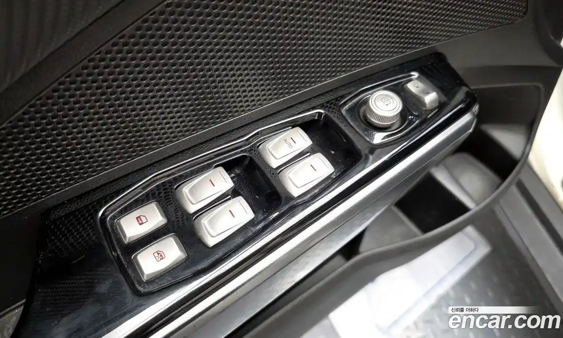 SsangYong TIBOLI 2018 1.6 Автомат в Москве № 526344, фото 18