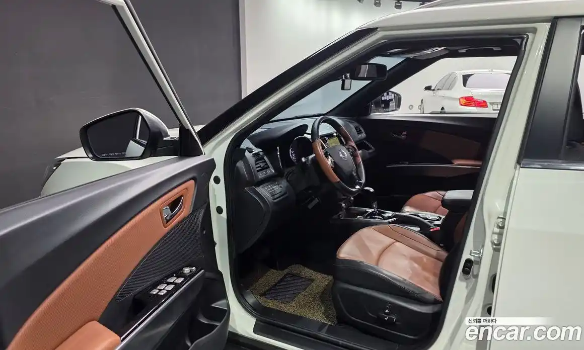 SsangYong TIBOLI 2018 1.6 Автомат в Москве № 526346, фото 11