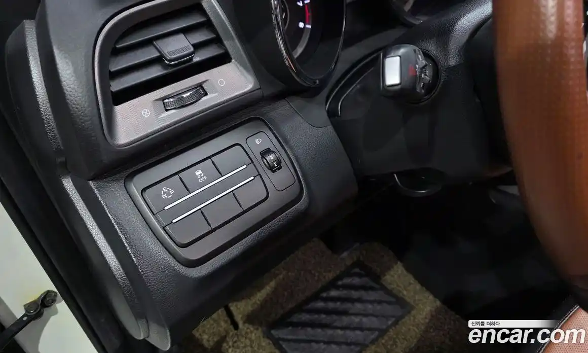 SsangYong TIBOLI 2018 1.6 Автомат в Москве № 526346, фото 14