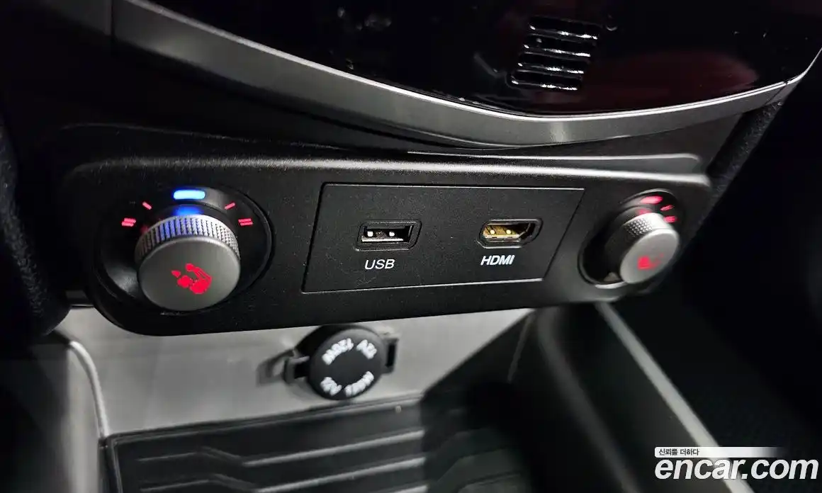 SsangYong TIBOLI 2016 1.6 Автомат в Москве № 526761, фото 16