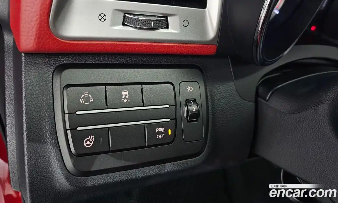 SsangYong TIBOLI 2016 1.6 Автомат в Москве № 526761, фото 17