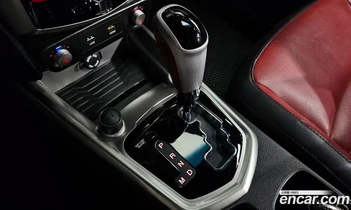 SsangYong TIBOLI 2016 1.6 Автомат в Москве № 526761, фото 9