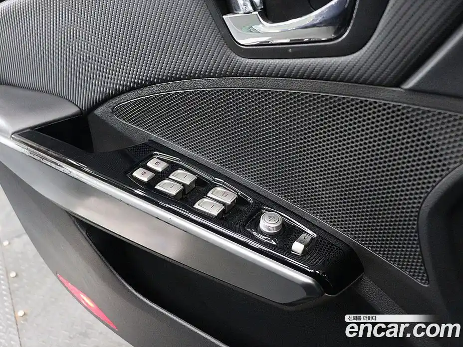 SsangYong TIBOLI 2018 1.6 Автомат в Москве № 526984, фото 15