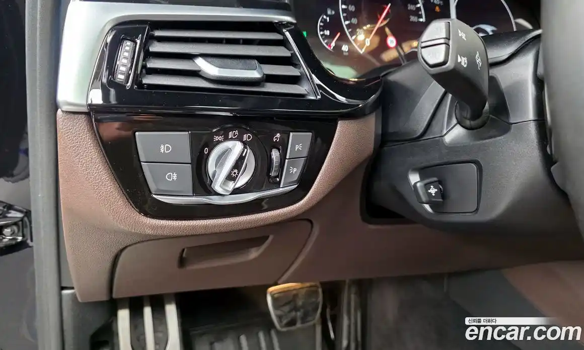 BMW 5-Series 2019 2.0 Автомат в Москве № 527261, фото 16