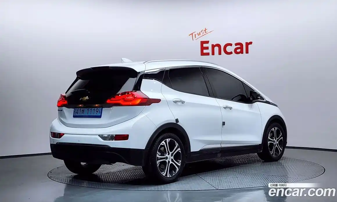 Chevrolet Bolt EV 2018 0.2 Автомат в Москве № 527831, фото 1