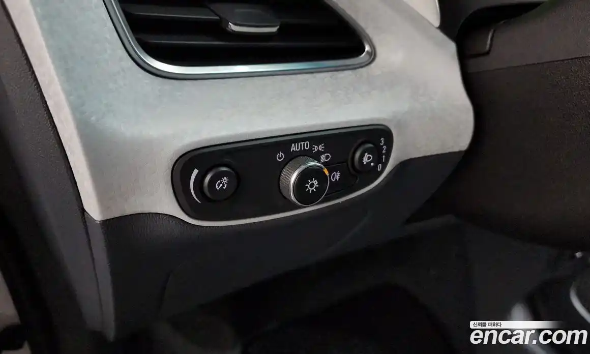 Chevrolet Bolt EV 2018 0.2 Автомат в Москве № 527831, фото 13