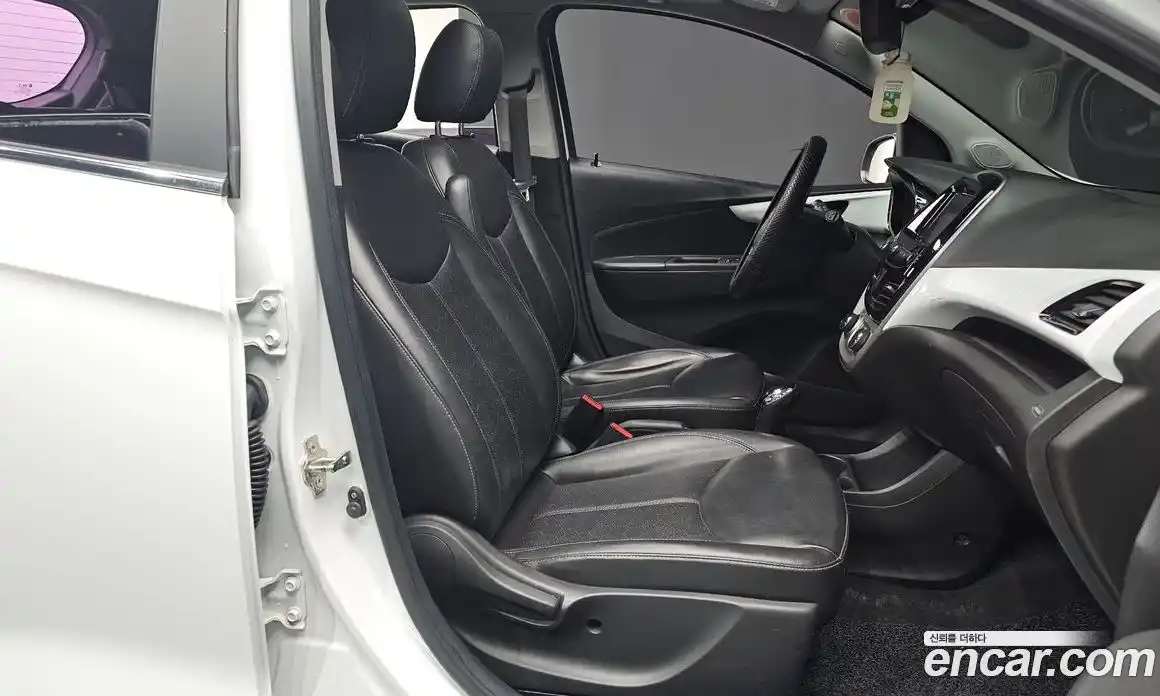 Chevrolet Spark 2016 1.0 Автомат в Москве № 527983, фото 10