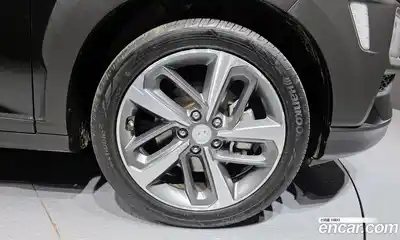 Hyundai Kona 2019 1.6 Автомат в Москве № 529977, миниатюра 5