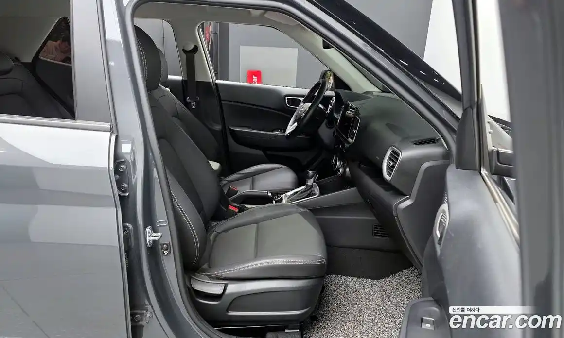 Hyundai Venue 2023 1.6 Автомат в Москве № 530061, фото 11