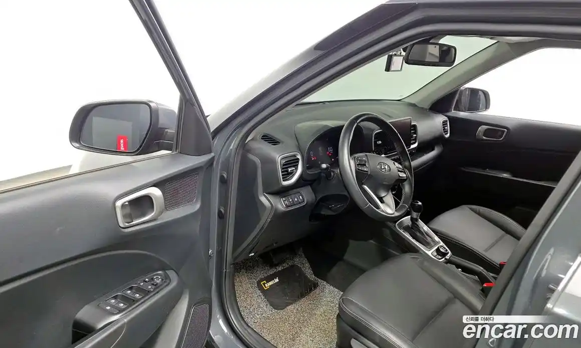 Hyundai Venue 2023 1.6 Автомат в Москве № 530061, фото 10