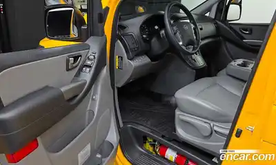 Hyundai Starex 2020 2.4 Автомат в Москве № 530205, миниатюра 10