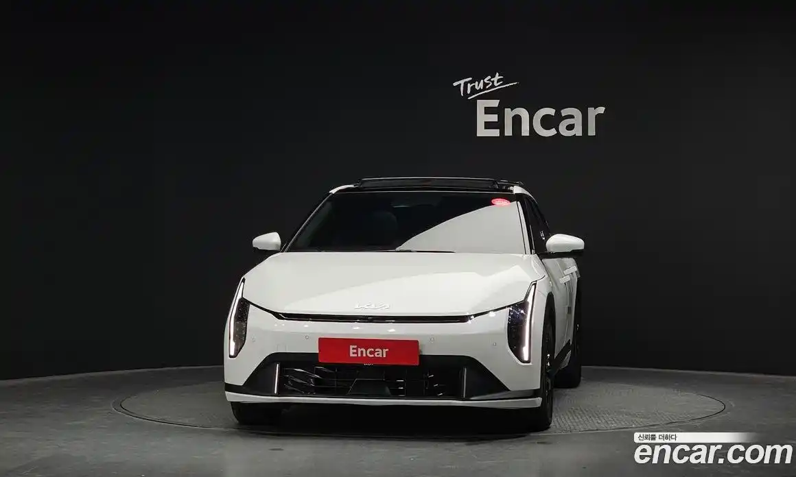 Kia EV4 2026 0.2 Автомат в Москве № 532156, фото 3