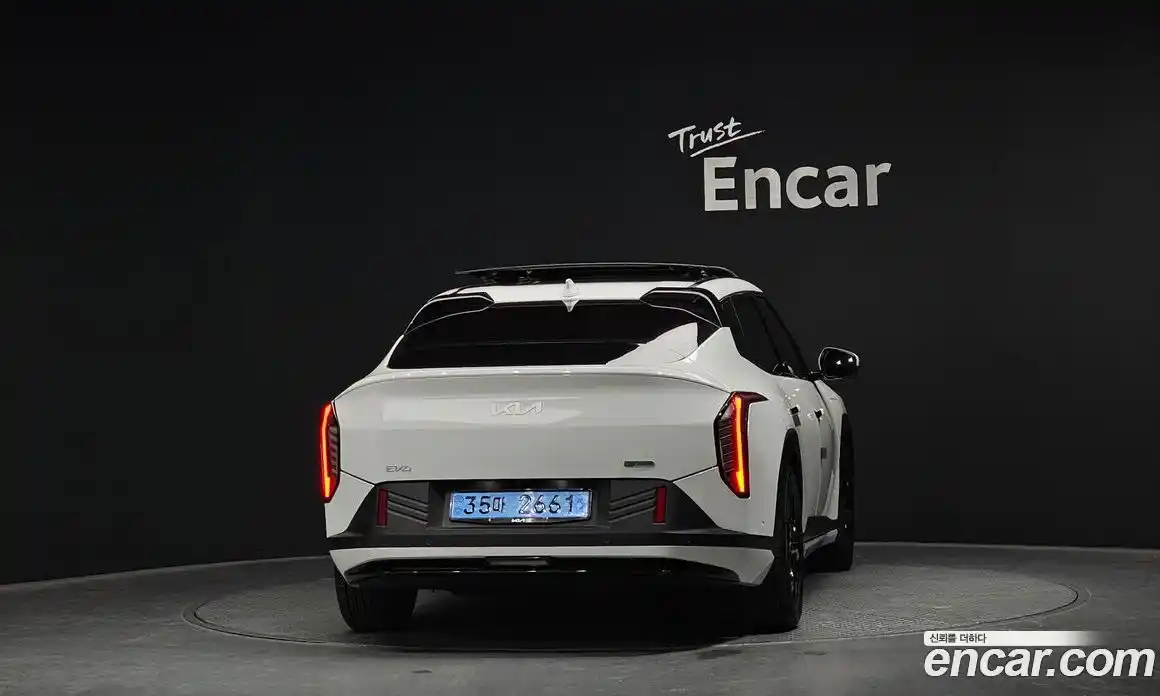 Kia EV4 2026 0.2 Автомат в Москве № 532156, фото 4