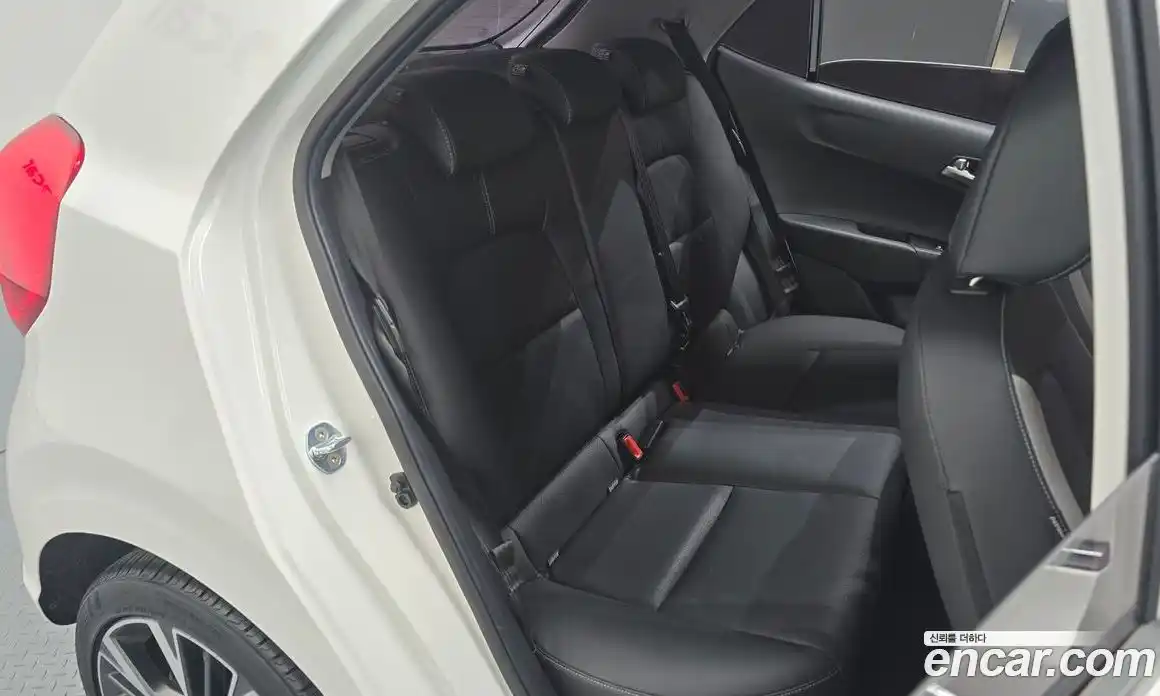 Kia Morning 2023 1.0 Автомат в Москве № 532818, фото 12