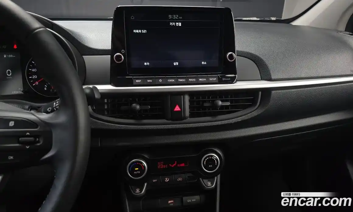 Kia Morning 2023 1.0 Автомат в Москве № 532818, фото 15