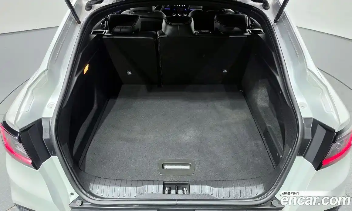 Renault Arkana 2025 1.6 Автомат в Москве № 533305, фото 20